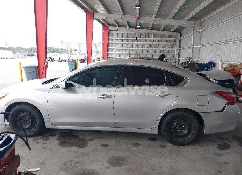 Photo 14 of 2018 Nissan Altima 2.5 S (VIN 1N4AL3AP2JC199535)