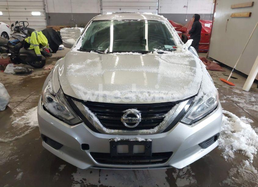 Photo 12 of 2018 Nissan Altima 2.5 S (VIN 1N4AL3AP2JC203633)