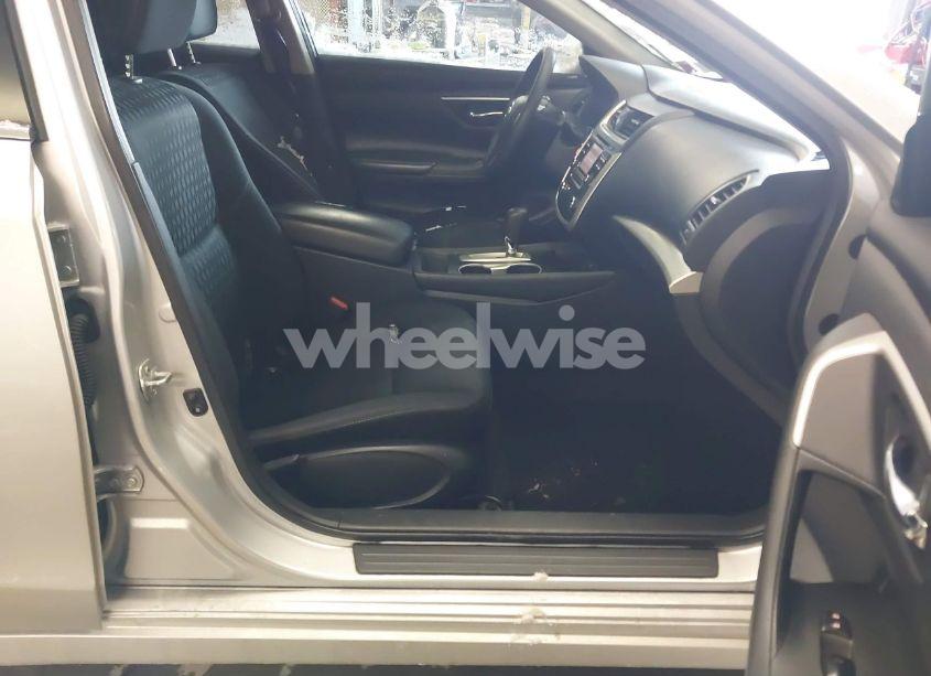 Photo 5 of 2018 Nissan Altima 2.5 S (VIN 1N4AL3AP2JC203633)