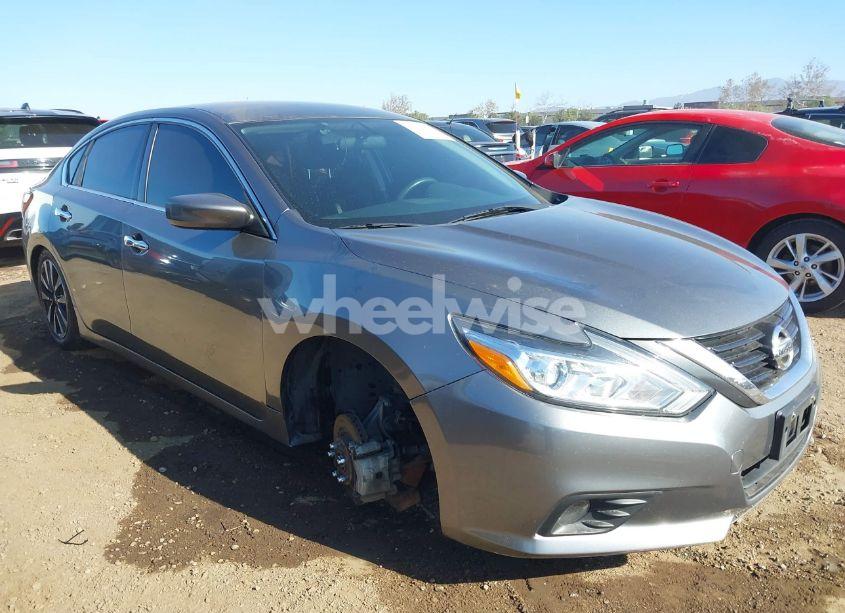 Photo 6 of 2018 Nissan Altima 2.5/S/SV/SL/SR (VIN 1N4AL3AP2JC212171)