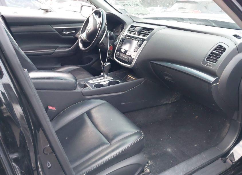 Photo 5 of 2018 Nissan Altima 2.5 SR (VIN 1N4AL3AP2JC221162)