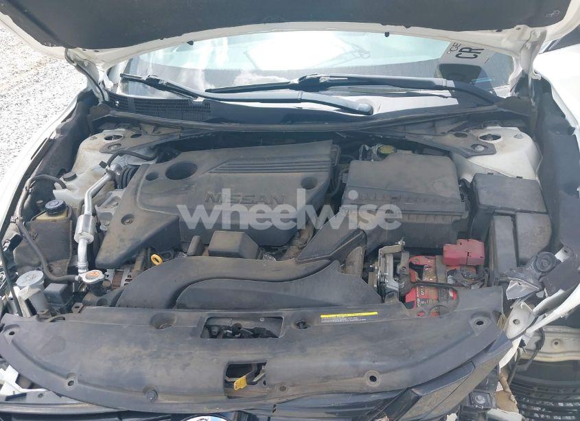 Photo 10 of 2018 Nissan Altima 2.5 SR (VIN 1N4AL3AP2JC228189)