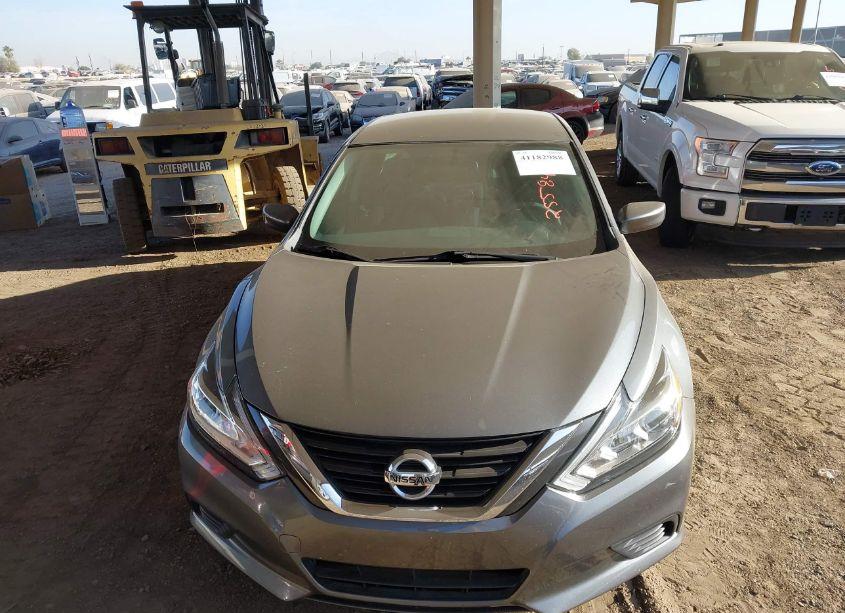 Photo 11 of 2018 Nissan Altima 2.5 S (VIN 1N4AL3AP2JC255845)