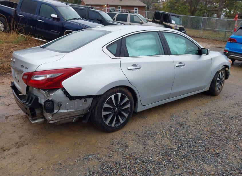 Photo 4 of 2018 Nissan Altima 2.5 SV (VIN 1N4AL3AP2JC258874)