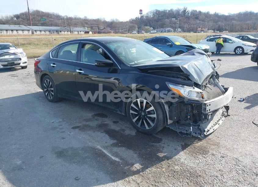 2018 Nissan Altima 2.5 SV (VIN 1N4AL3AP2JC264139) main photo