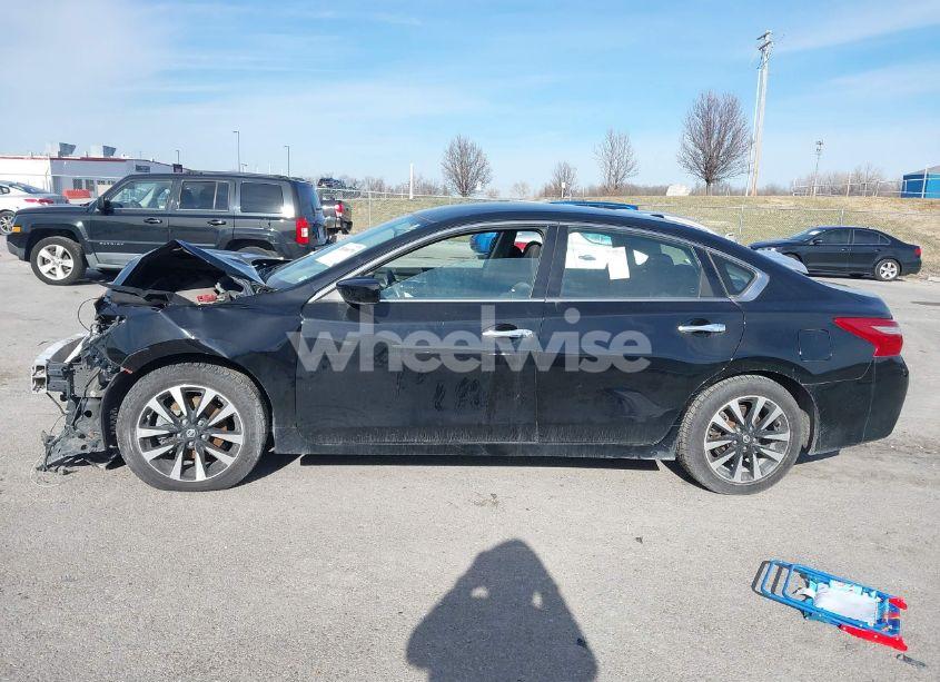 Photo 13 of 2018 Nissan Altima 2.5 SV (VIN 1N4AL3AP2JC264139)