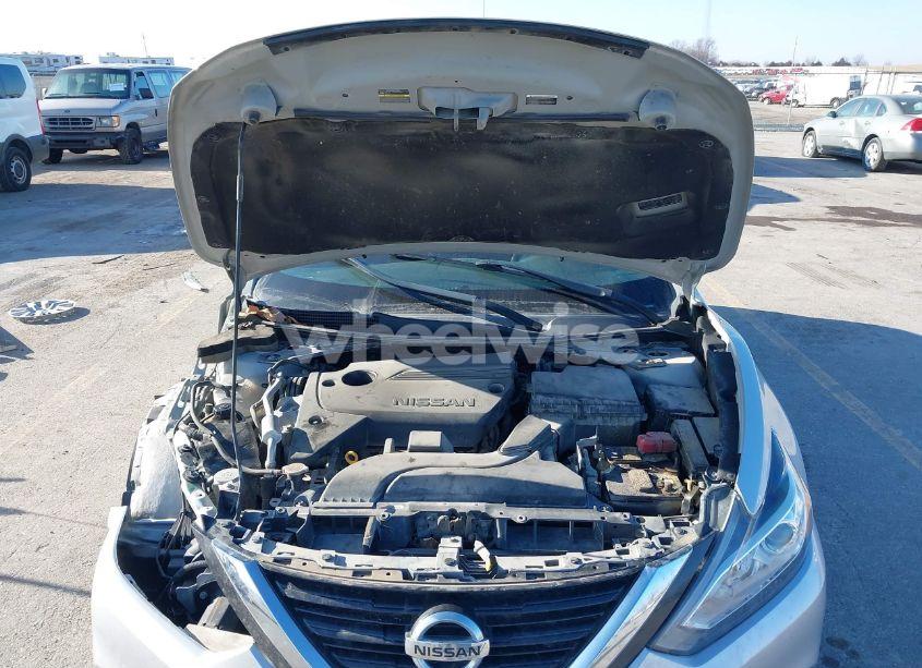 Photo 10 of 2018 Nissan Altima 2.5 S (VIN 1N4AL3AP2JC265937)
