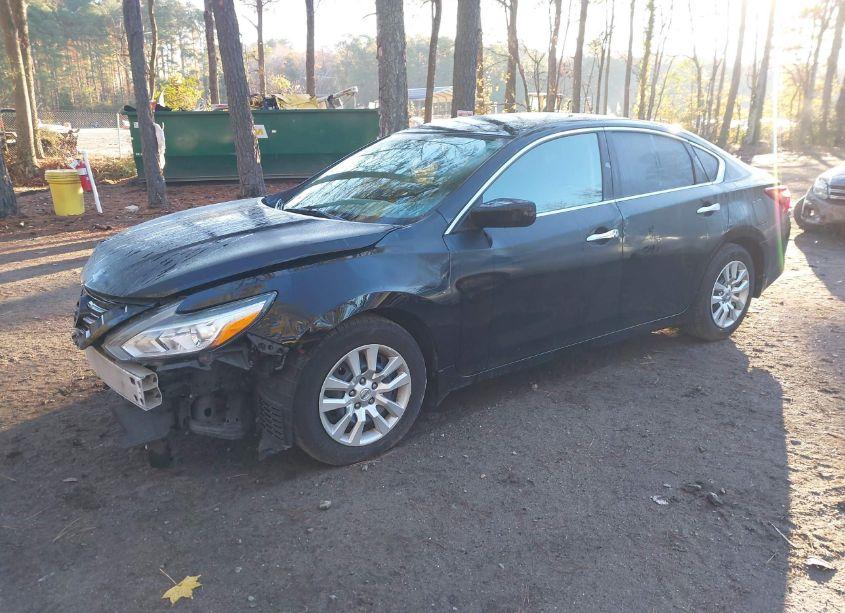 Photo 2 of 2018 Nissan Altima 2.5 S (VIN 1N4AL3AP2JC275559)