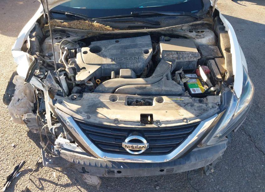 Photo 10 of 2018 Nissan Altima 2.5 SR (VIN 1N4AL3AP2JC292118)