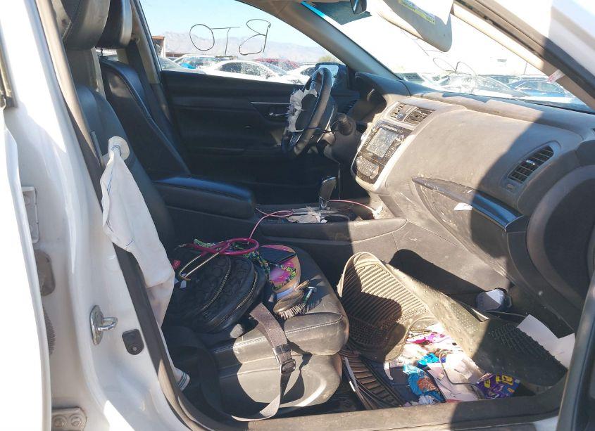 Photo 5 of 2018 Nissan Altima 2.5 SR (VIN 1N4AL3AP2JC292118)