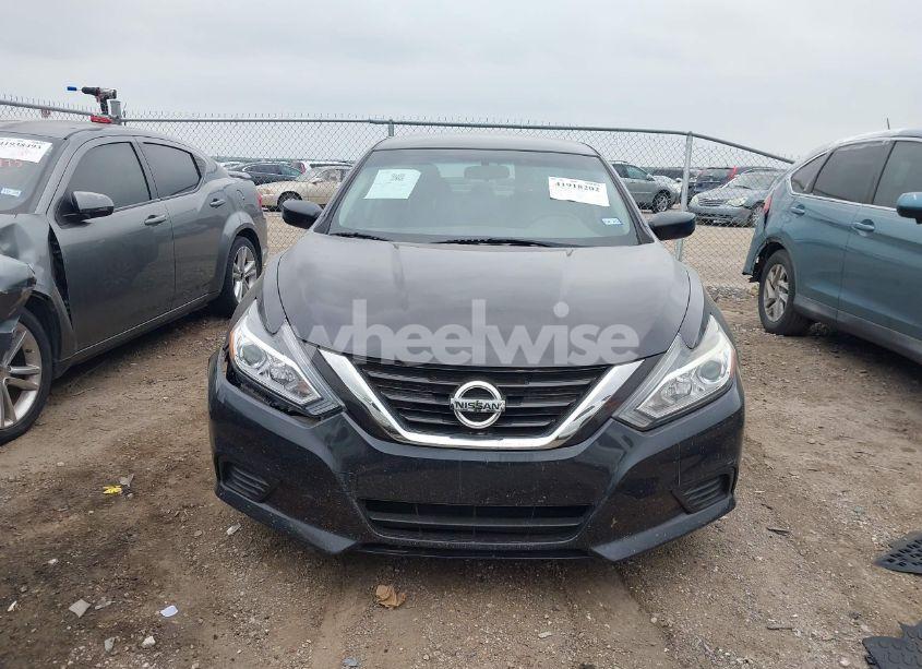 Photo 13 of 2018 Nissan Altima 2.5 S (VIN 1N4AL3AP2JC296105)