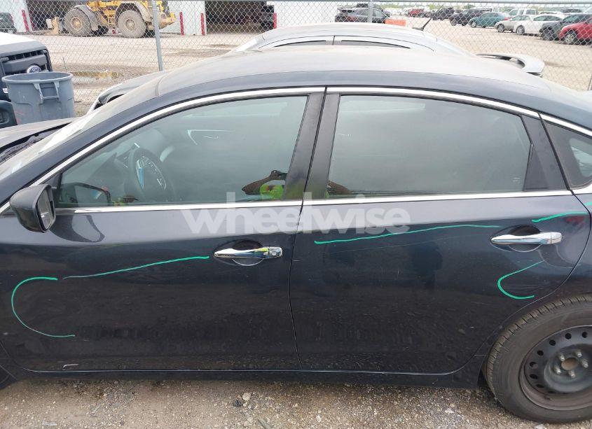 Photo 15 of 2018 Nissan Altima 2.5 S (VIN 1N4AL3AP2JC296105)