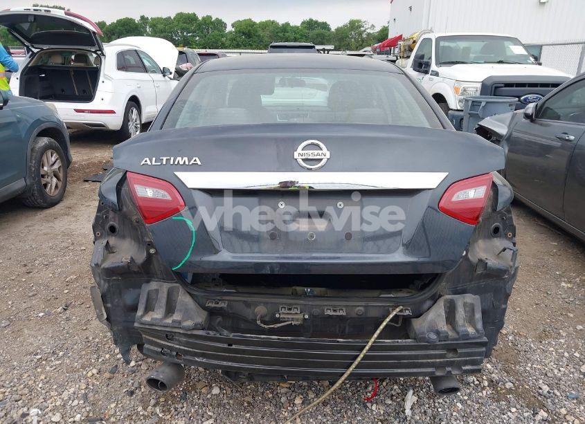 Photo 17 of 2018 Nissan Altima 2.5 S (VIN 1N4AL3AP2JC296105)