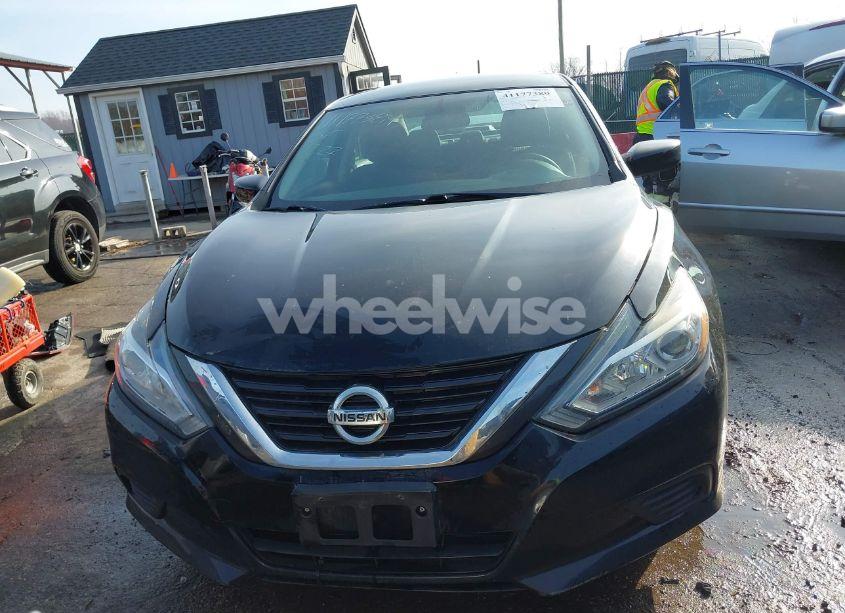 Photo 13 of 2018 Nissan Altima 2.5 S (VIN 1N4AL3AP2JC475793)