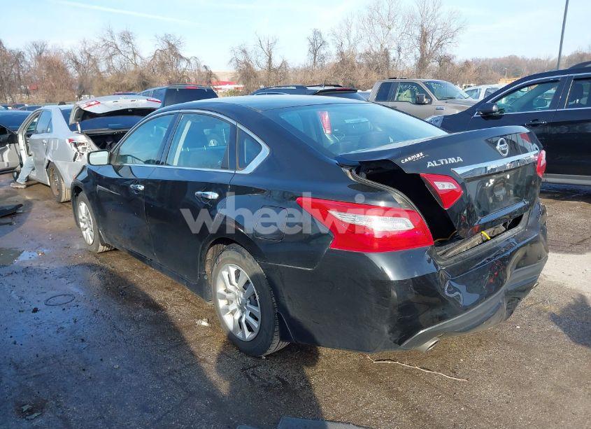 Photo 3 of 2018 Nissan Altima 2.5 S (VIN 1N4AL3AP2JC475793)