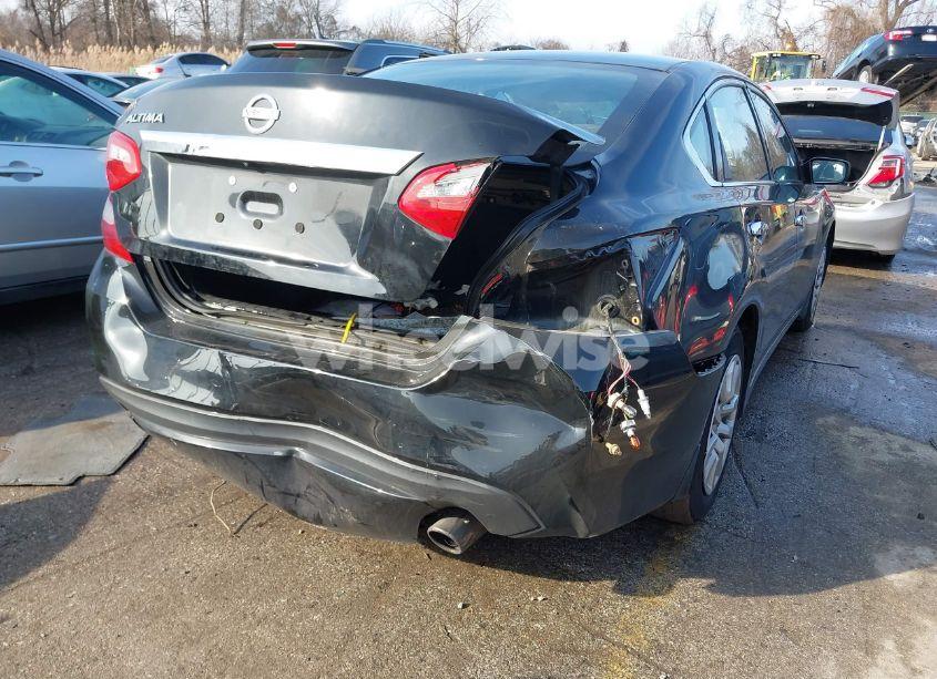Photo 6 of 2018 Nissan Altima 2.5 S (VIN 1N4AL3AP2JC475793)