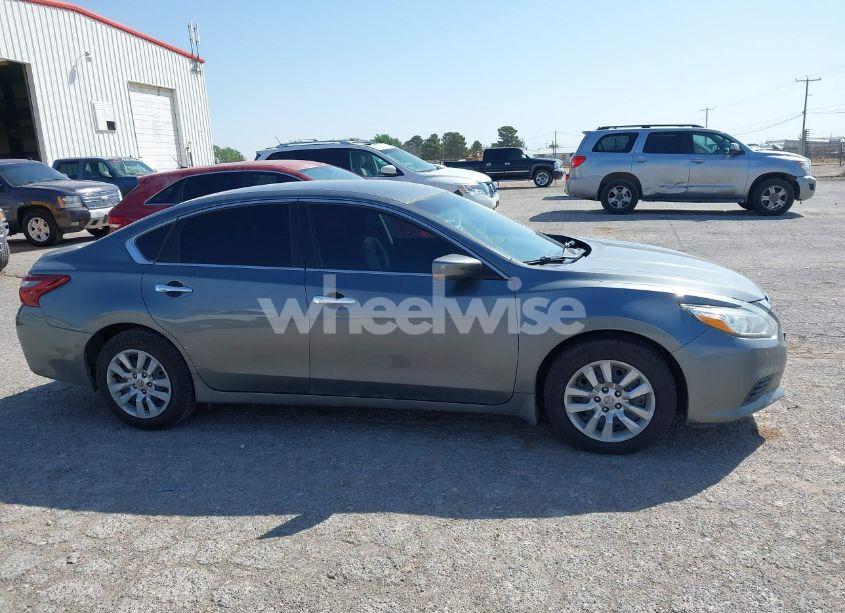 Photo 13 of 2018 Nissan Altima 2.5 S (VIN 1N4AL3AP2JC479813)