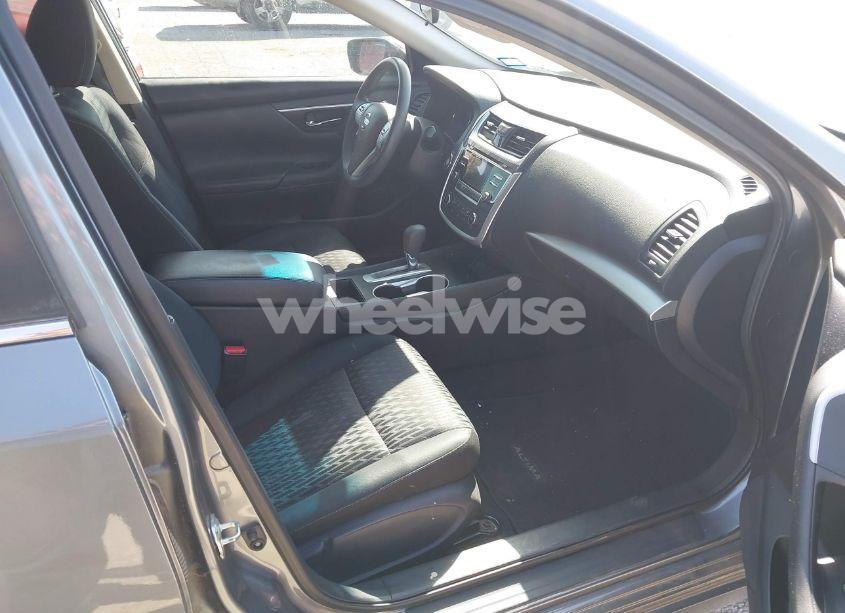 Photo 5 of 2018 Nissan Altima 2.5 S (VIN 1N4AL3AP2JC479813)