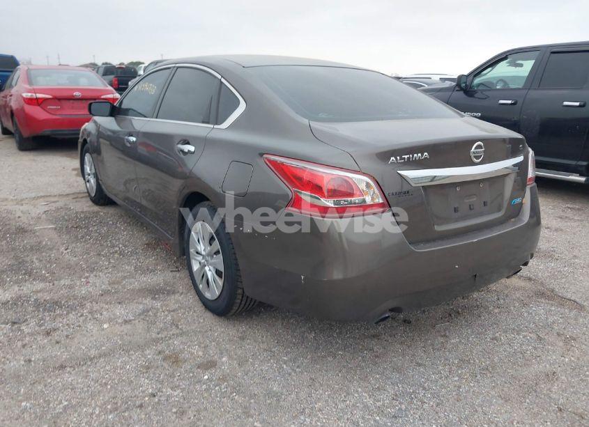 Photo 3 of 2013 Nissan Altima 2.5 S (VIN 1N4AL3AP3DC107319)