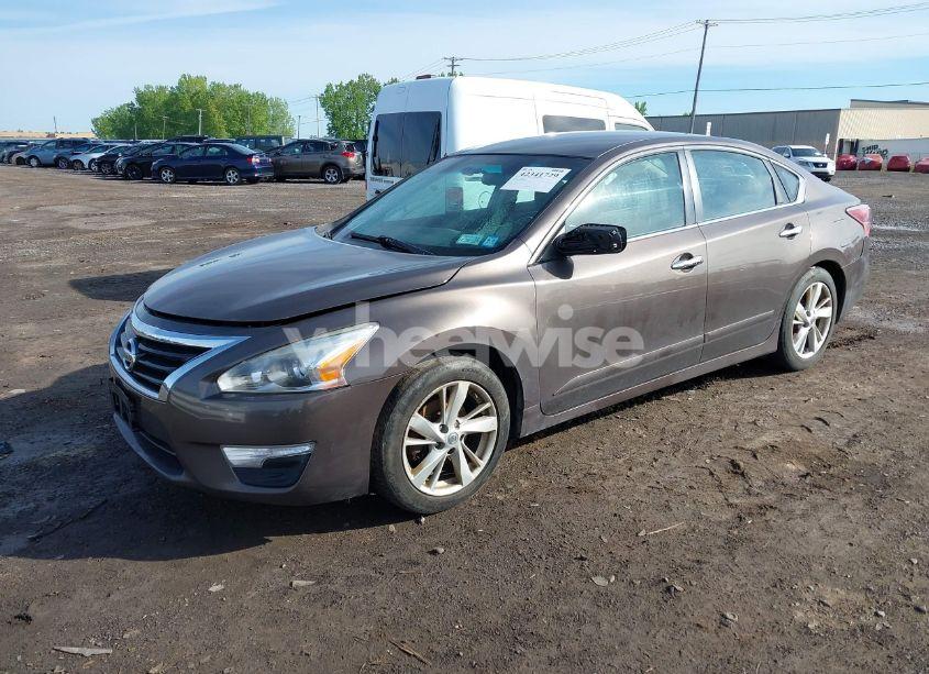 Photo 2 of 2013 Nissan Altima 2.5 SV (VIN 1N4AL3AP3DC115825)