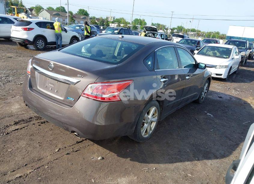 Photo 4 of 2013 Nissan Altima 2.5 SV (VIN 1N4AL3AP3DC115825)