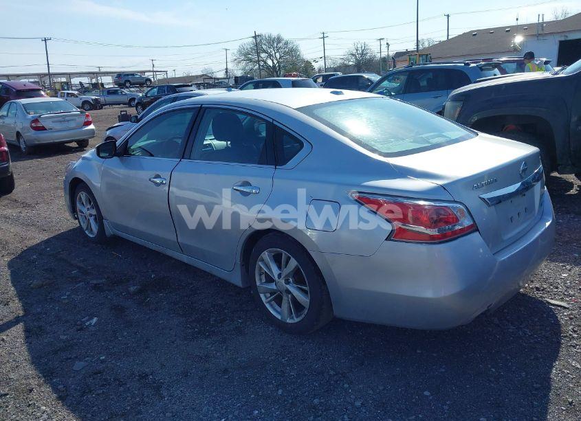 Photo 3 of 2013 Nissan Altima 2.5 SL (VIN 1N4AL3AP3DC132317)
