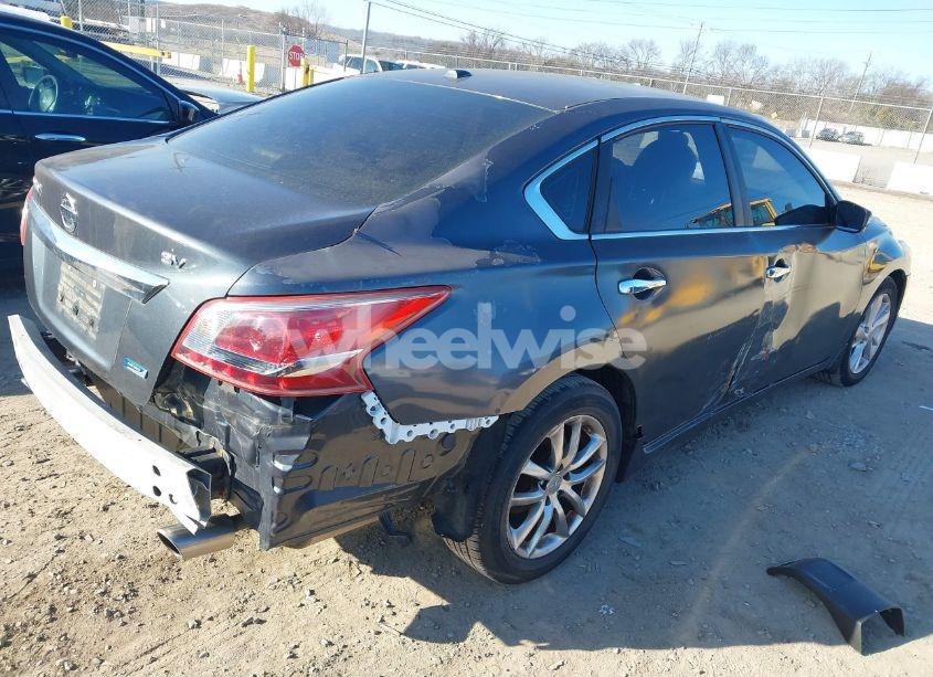 Photo 4 of 2013 Nissan Altima 2.5 SV (VIN 1N4AL3AP3DC156682)