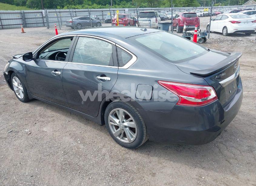 Photo 3 of 2013 Nissan Altima 2.5 SL (VIN 1N4AL3AP3DC190539)