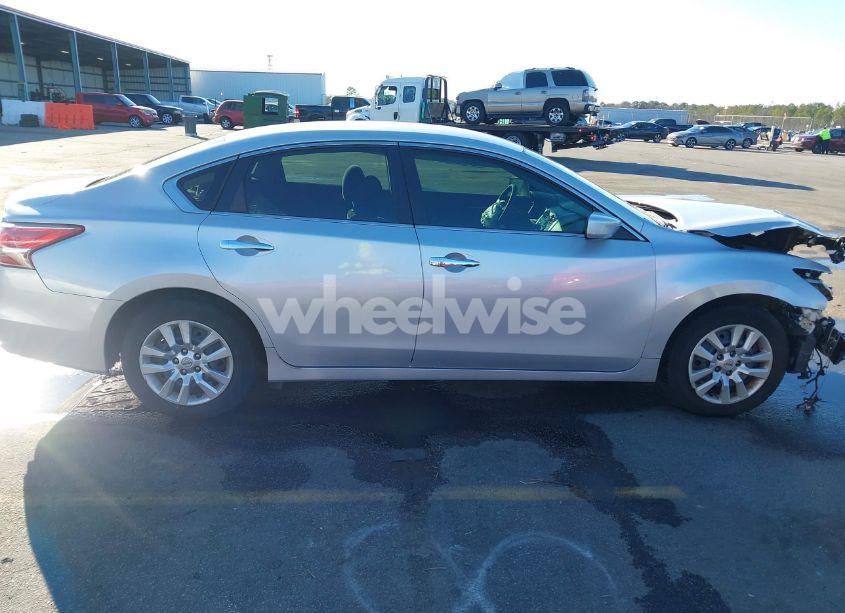 Photo 13 of 2013 Nissan Altima 2.5 S (VIN 1N4AL3AP3DC200938)