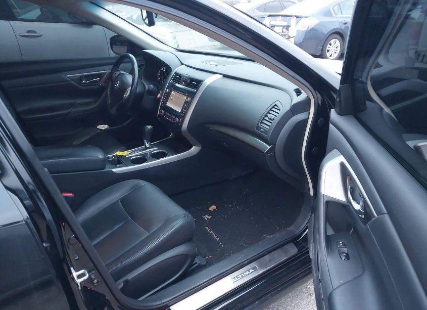 Photo 5 of 2013 Nissan Altima 2.5 SL (VIN 1N4AL3AP3DC203841)