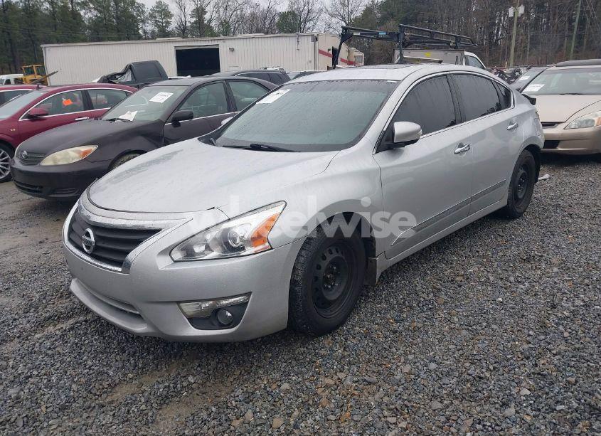 Photo 2 of 2013 Nissan Altima 2.5 SL (VIN 1N4AL3AP3DC204083)