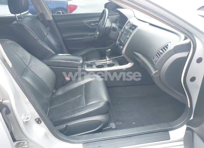 Photo 5 of 2013 Nissan Altima 2.5 SL (VIN 1N4AL3AP3DC204083)