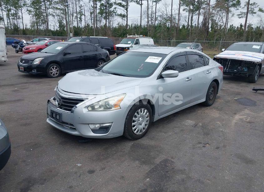 Photo 2 of 2013 Nissan Altima 2.5 S (VIN 1N4AL3AP3DC228531)