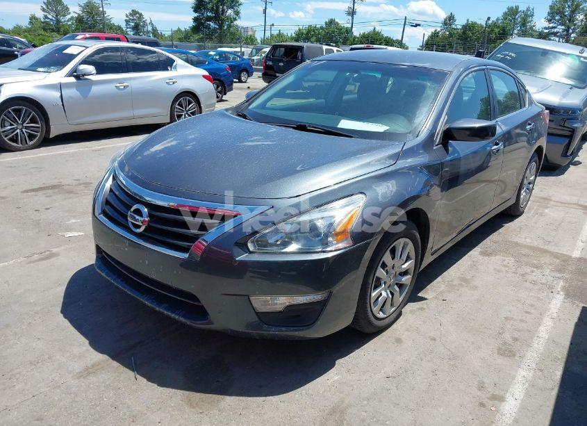 Photo 2 of 2013 Nissan Altima 2.5 S (VIN 1N4AL3AP3DC910728)