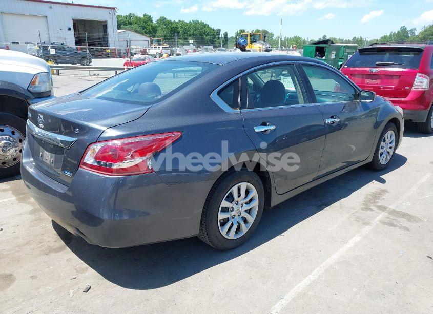 Photo 4 of 2013 Nissan Altima 2.5 S (VIN 1N4AL3AP3DC910728)