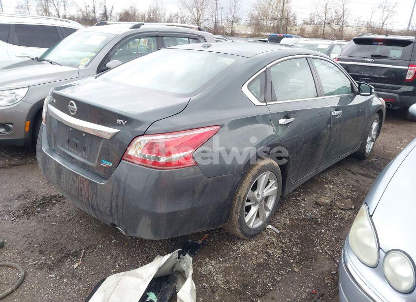 Photo 4 of 2013 Nissan Altima 2.5 SV (VIN 1N4AL3AP3DN401601)