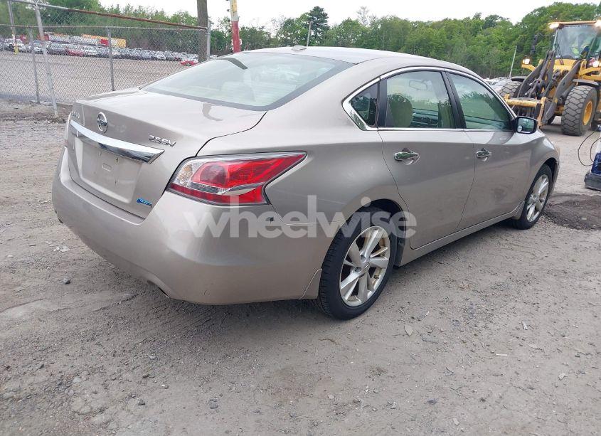 Photo 4 of 2013 Nissan Altima 2.5 SV (VIN 1N4AL3AP3DN409844)