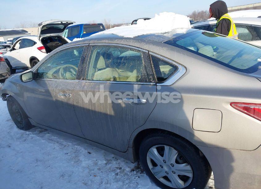 Photo 14 of 2013 Nissan Altima 2.5 S (VIN 1N4AL3AP3DN432461)