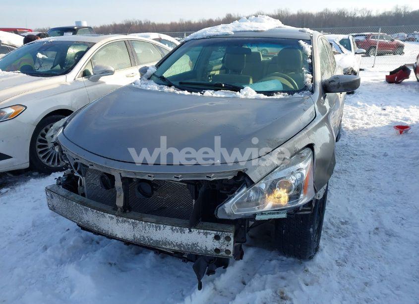 Photo 2 of 2013 Nissan Altima 2.5 S (VIN 1N4AL3AP3DN432461)