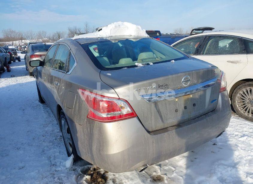 Photo 3 of 2013 Nissan Altima 2.5 S (VIN 1N4AL3AP3DN432461)