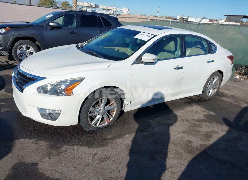 Photo 2 of 2013 Nissan Altima 2.5 SL (VIN 1N4AL3AP3DN443024)