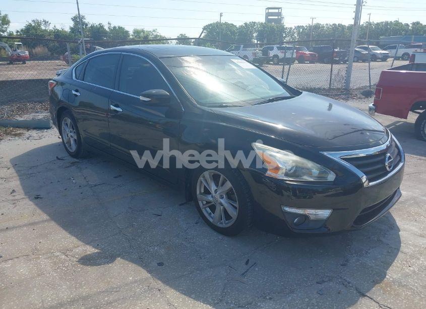 2013 Nissan Altima 2.5 SV (VIN 1N4AL3AP3DN444285) main photo