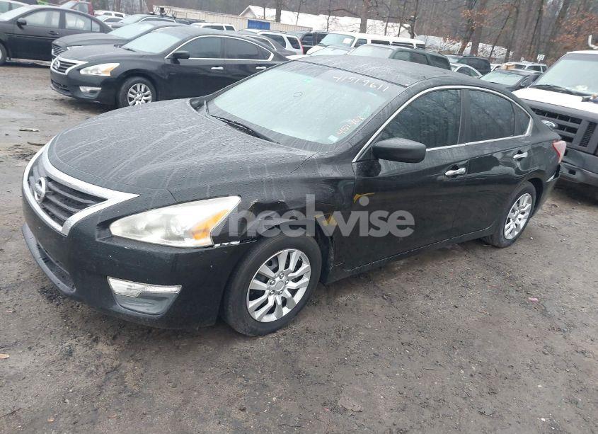 Photo 2 of 2013 Nissan Altima 2.5 S (VIN 1N4AL3AP3DN451463)