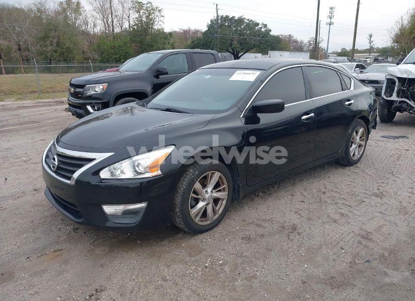 Photo 2 of 2013 Nissan Altima 2.5 SV (VIN 1N4AL3AP3DN454251)