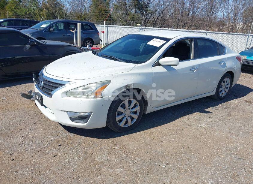 Photo 2 of 2013 Nissan Altima 2.5 S (VIN 1N4AL3AP3DN459644)