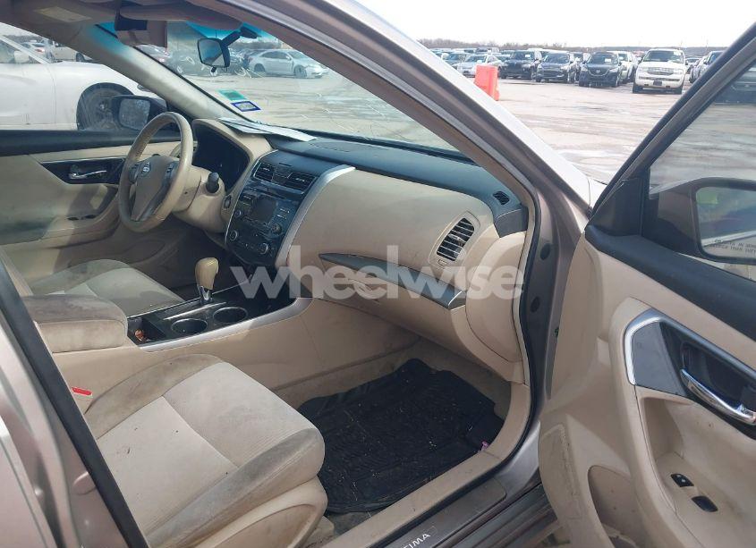 Photo 5 of 2013 Nissan Altima 2.5 SV (VIN 1N4AL3AP3DN469963)