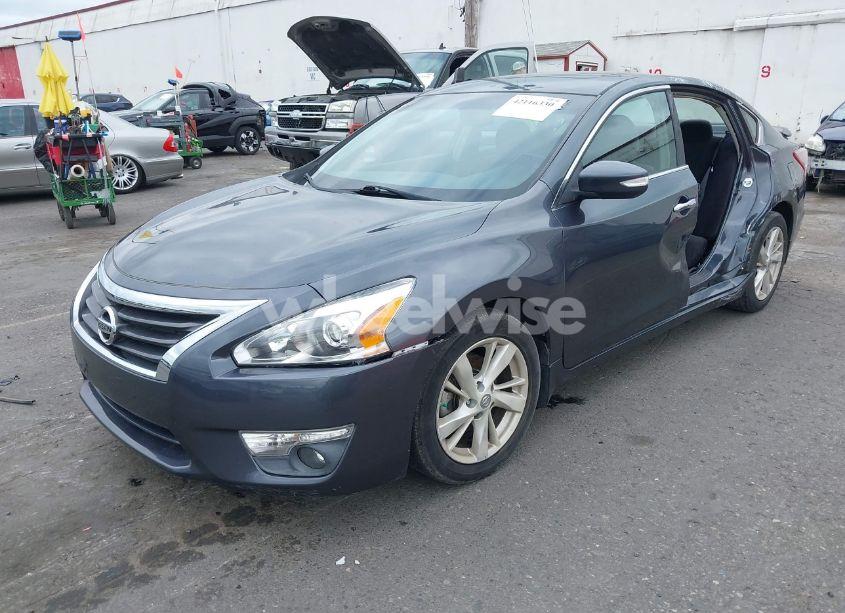 Photo 2 of 2013 Nissan Altima 2.5 SV (VIN 1N4AL3AP3DN487766)
