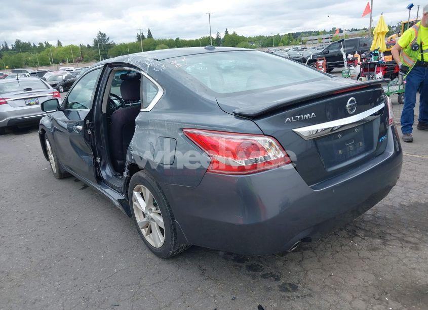 Photo 3 of 2013 Nissan Altima 2.5 SV (VIN 1N4AL3AP3DN487766)