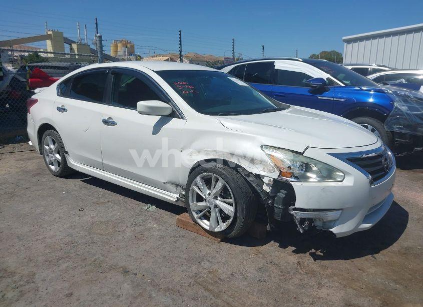 2013 Nissan Altima 2.5 SV (VIN 1N4AL3AP3DN505263) main photo