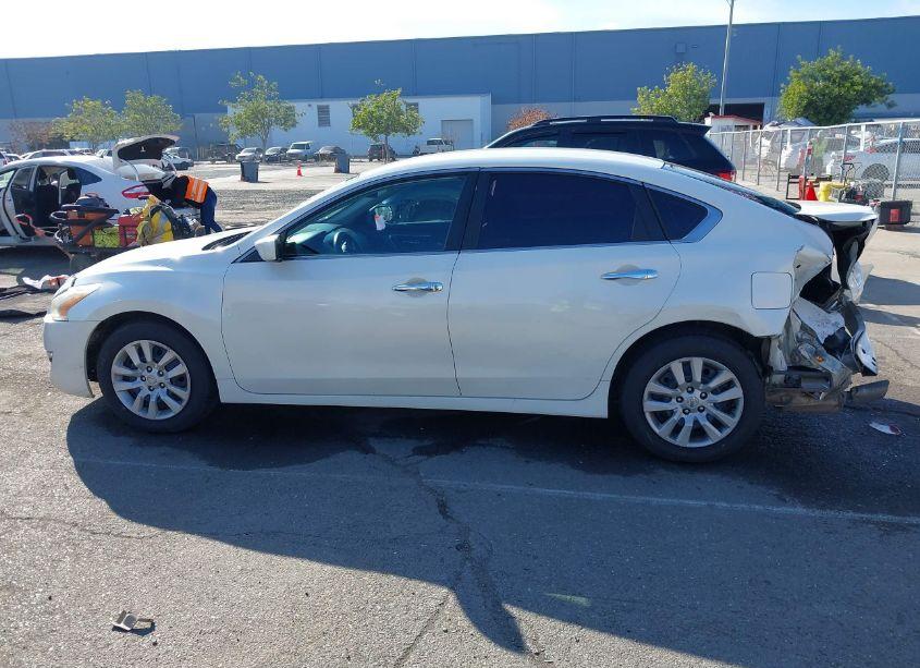 Photo 15 of 2013 Nissan Altima 2.5 S (VIN 1N4AL3AP3DN527019)